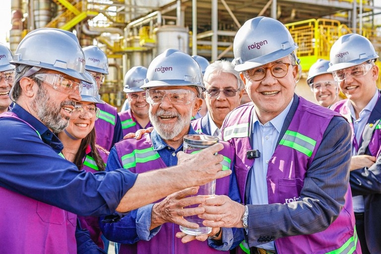Lula inaugura nova planta industrial de etanol de segunda geração 