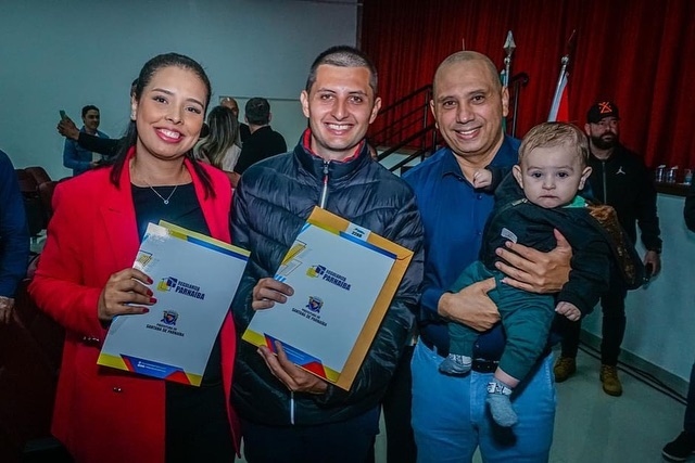 Marcos Tonho promove entrega de 304 escrituras gratuitas 