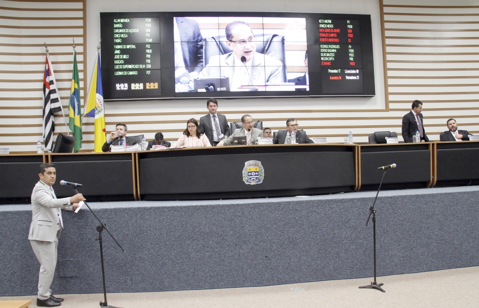 Câmara Municipal de Barueri aprova orçamento de R$ 2,45 bi