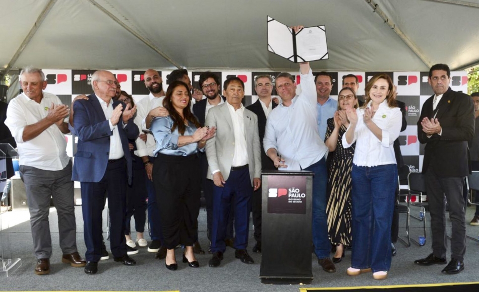 Governador Tarcísio assina contrato para expansão de metrô