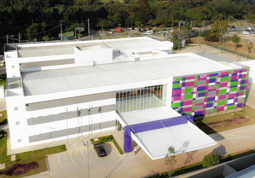 Furlan e Piteri entregaram o maior Centro de Diagnósticos do Estado