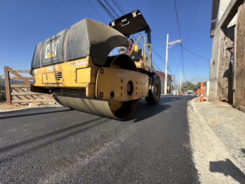 Programa Asfalta Cajamar realiza pavimentação Asfáltica no bairro São Benedito