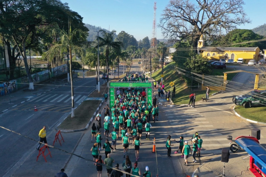 2ª Corrida Verde reúne centenas de atletas em Cajamar
