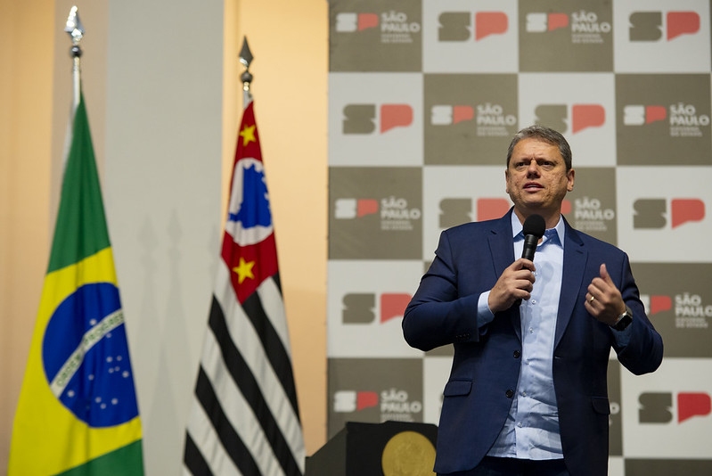 Tarcísio antecipa R$ 412 milhões para reforçar atenção básica nos 645 municípios