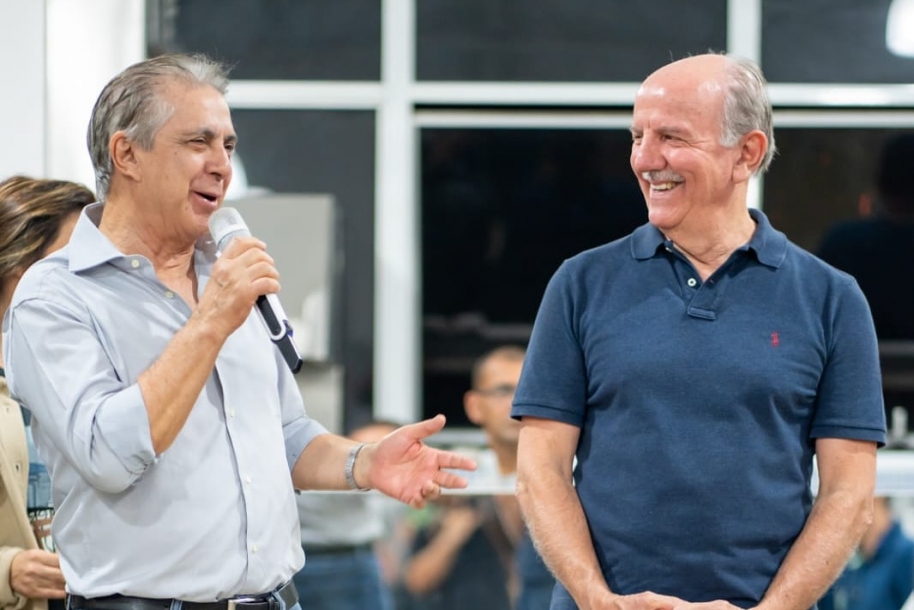 Rubens Furlan e Beto Piteri realizam reunião com os moradores do Pq. Viana 