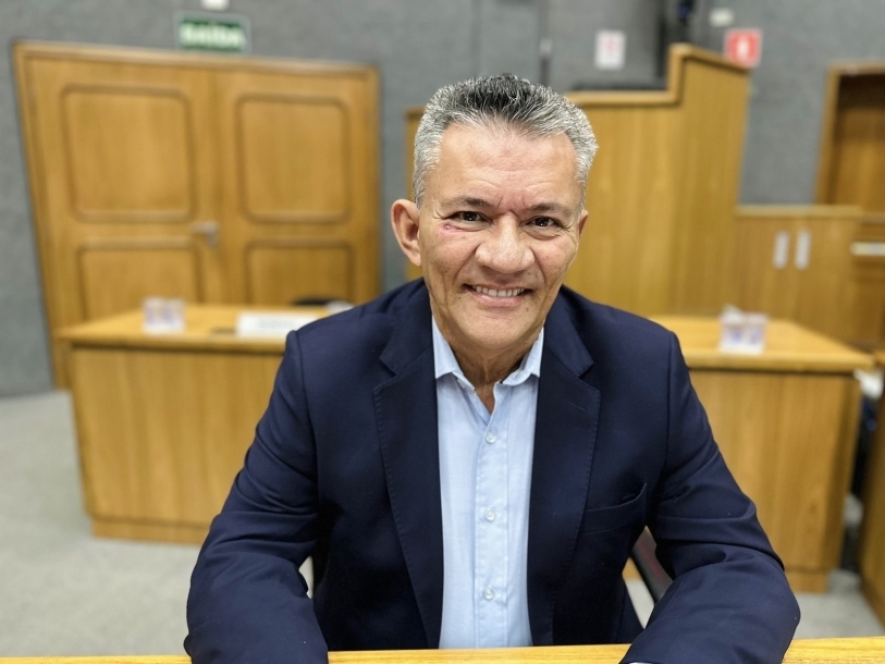 Vereador Tarcisio do Mercado solicita distribuição gratuita de fraldas 