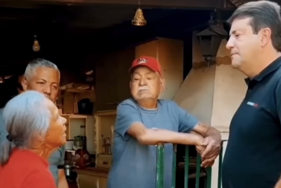 Elvis Cezar fortalece compromisso com Santana de Parnaíba em encontro com moradores