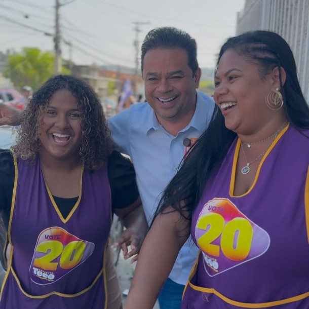 Teco Godoy realiza caminhada no bairro Amador Bueno e recebe apoio dos moradores
