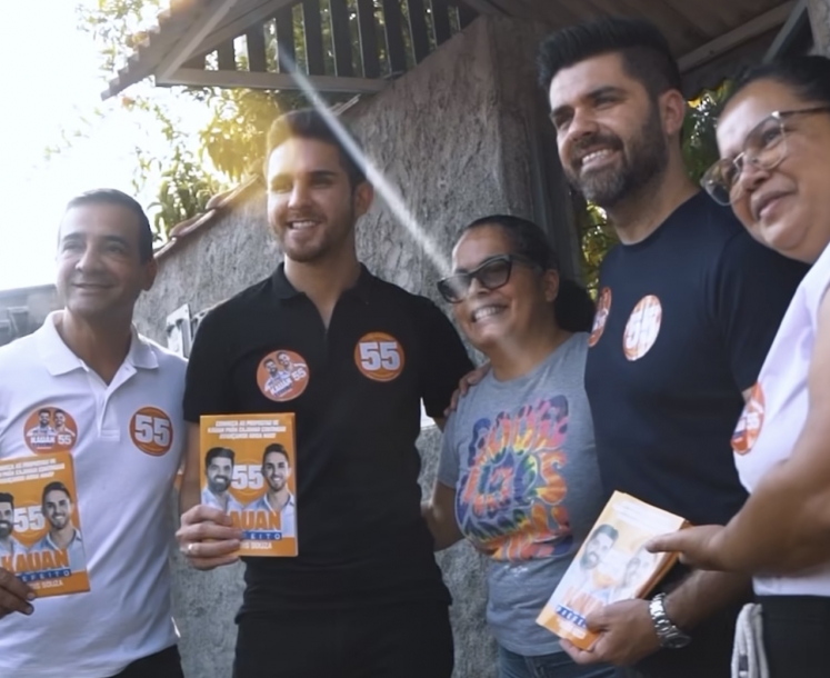 Danilo Joan e Kauãn Berto reforçam compromissos com o bairro Gato Preto em caminhada