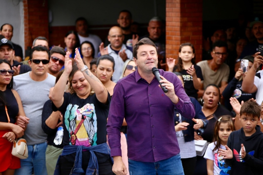 Elvis Cezar realiza reunião e reafirma compromisso com os moradores de Santana de Parnaíba