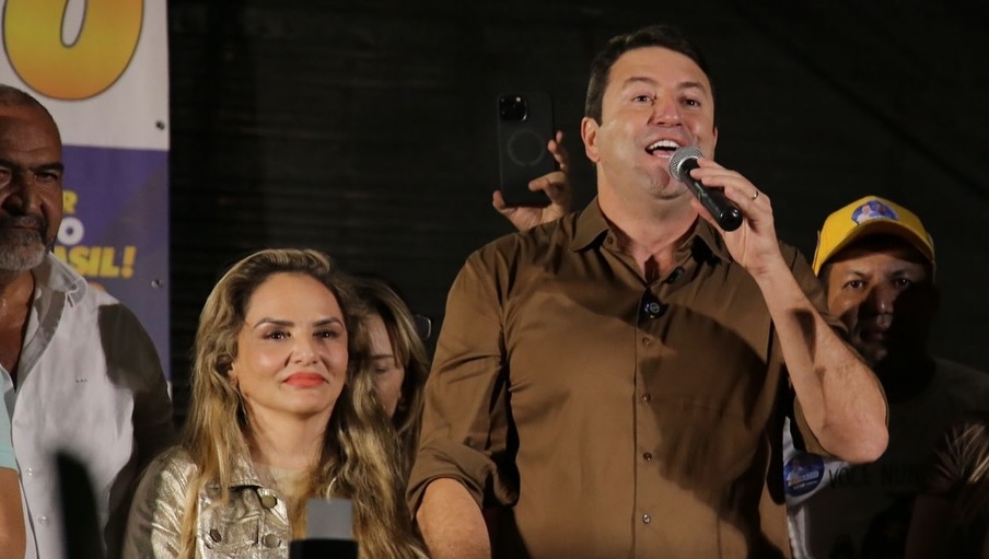 Elvis Cezar realiza Comício no Jardim São Luís e reúne milhares de moradores