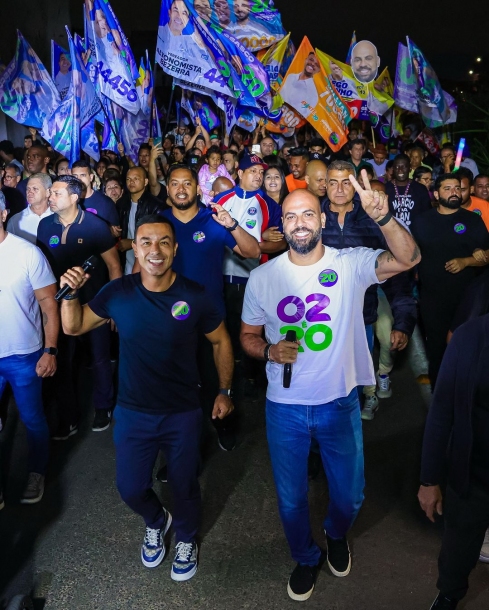 Gerson Pessoa e Rogério Lins reúnem milhares de pessoas durante Caminhada em Osasco