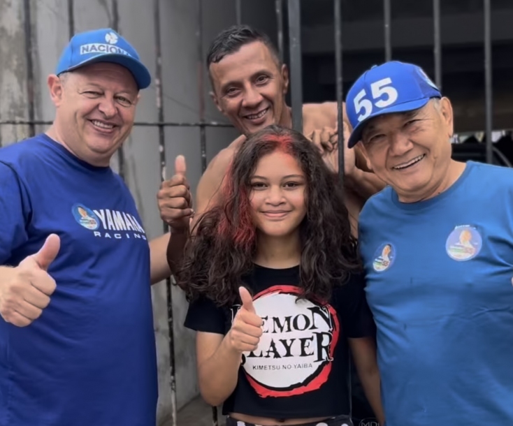 Doutor Sato realiza caminhada e reafirma compromisso com moradores do Jd. Gabriela