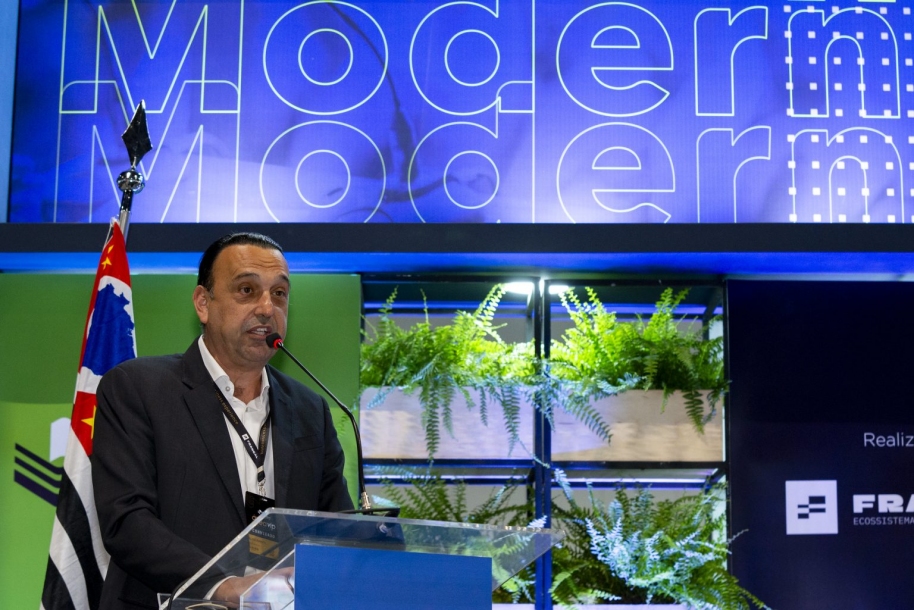 Governo de SP aposta na construção civil industrializada