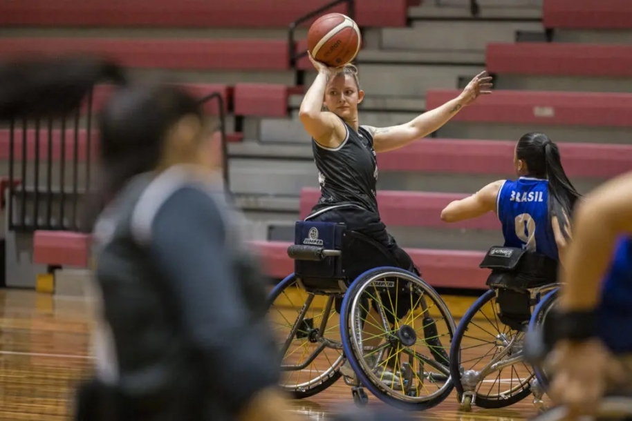 Brasil fecha Sul-Americano de basquete em carreira de rodas com prata