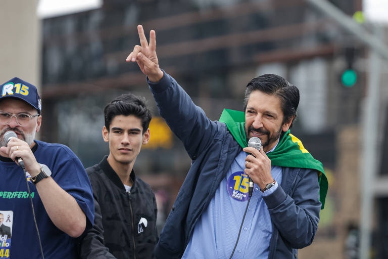 Ricardo Nunes aparece disparado em intenções de voto no 2° turno com 52,8%