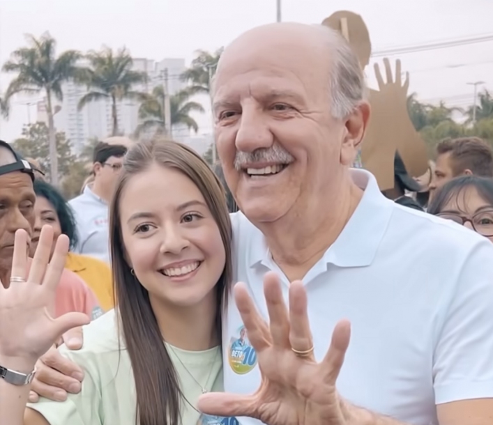 Rubens Furlan e Beto Piteri realizam Adesivaços em Barueri