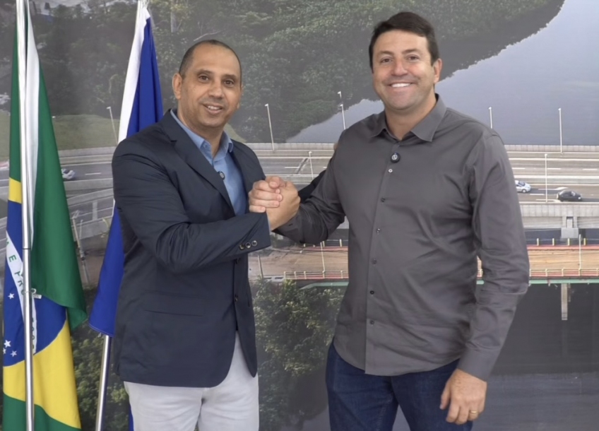 Marcos Tonho e Elvis Cezar anunciam pagamento de bônus aos professores 