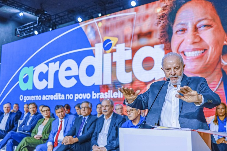 Lula anuncia linha de crédito de R$ 1 bilhão para empresas afetadas pelo apagão em SP