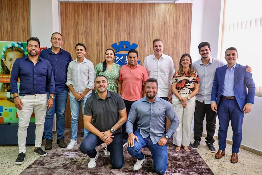 Teco Godoy e Igor Soares reúnem-se com novos vereadores de Itapevi