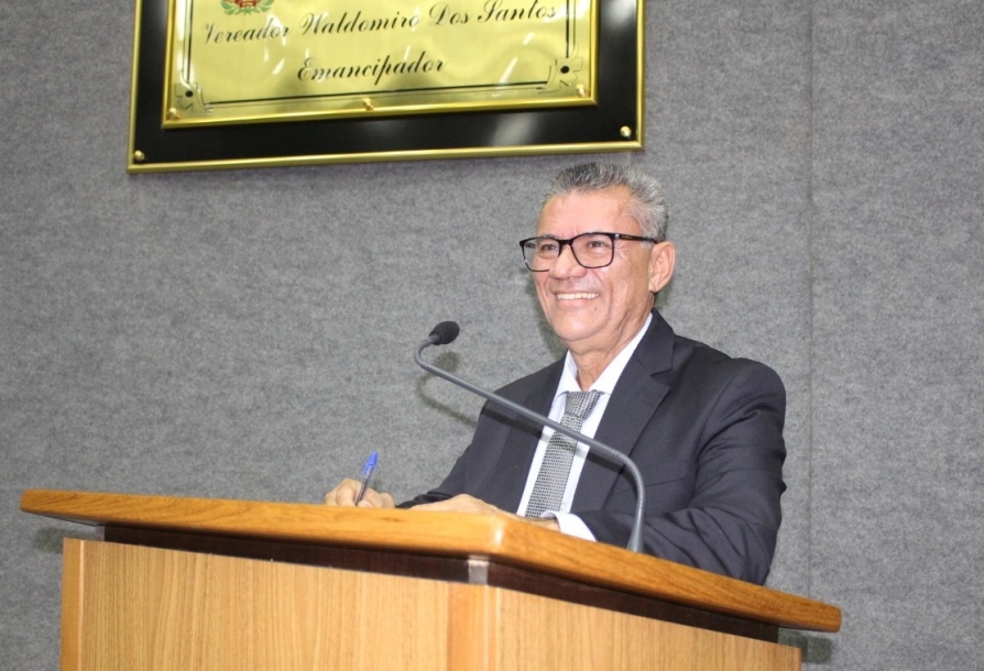 Vereador Tarcisio do Mercado solicita infraestrutura para vias do Parque Paraíso