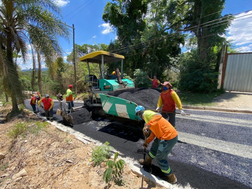 Cajamar conclui pavimentação na Rua Bertioga, no bairro Ponunduva