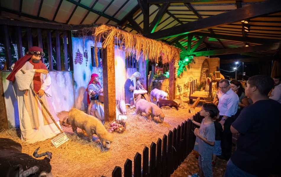 Santana de Parnaíba inaugura Natal Luz no Centro Histórico