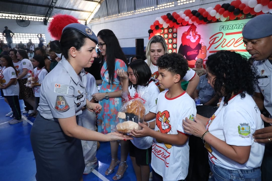 Jandira celebra a formação de mais de 1.400 alunos pelo PROERD em 2024