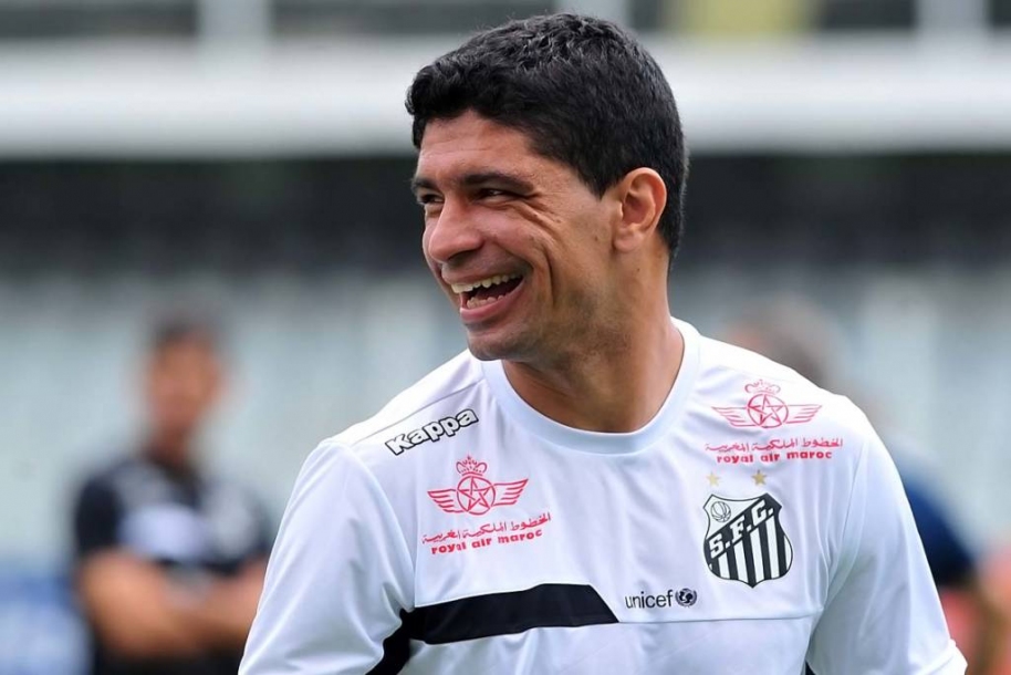 Renato descarta aposentadoria em 2017 e espera renovar com o Santos