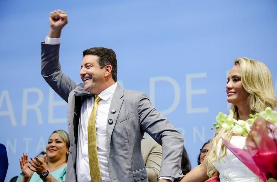 Prefeito Elvis Cezar inicia gestão com planejamento para Santana de Parnaíba