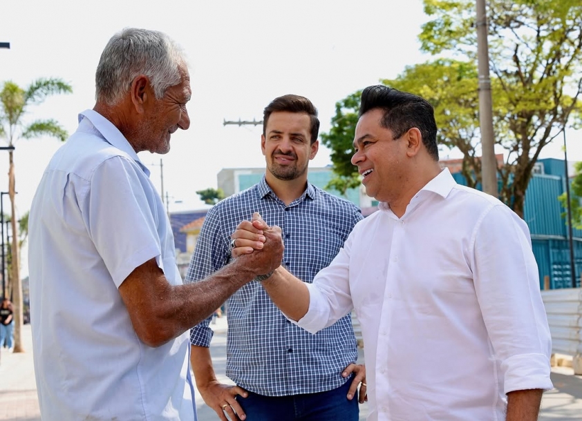 Prefeito Teco Godoy acompanha obras de revitalização em Itapevi 