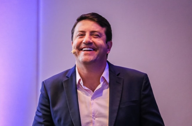 Elvis Cezar anuncia estreia da nova temporada do Brasil que Faz neste sábado (11)