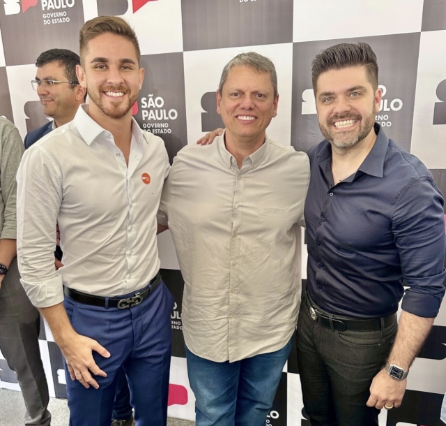 Kauan Berto participa da inauguração do novo Piscinão em Franco da Rocha ao lado do governador Tarcísio de Freitas