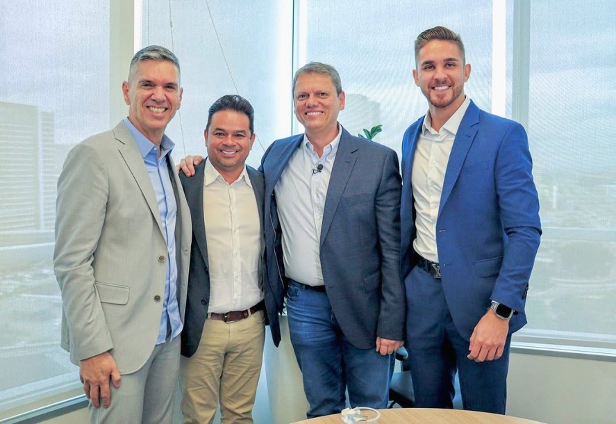 Prefeito Teco Godoy participa da posse da nova presidência do CIOESTE 