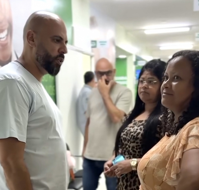 Gerson Pessoa vistoria Pronto-Socorro Osmar Mesquita em Osasco