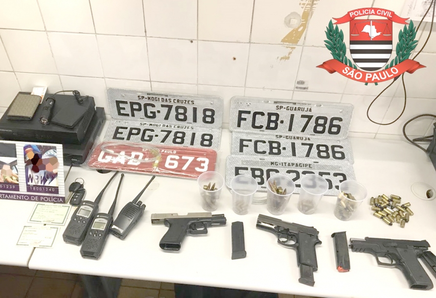 Policiais do DEIC prendem três bandidos no Portal dos Ipês II