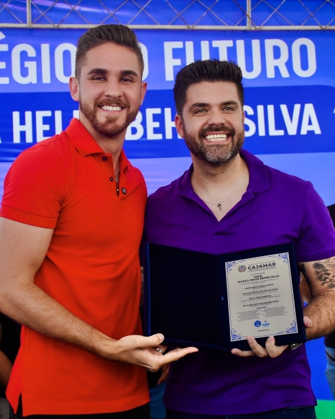 Kauan Berto entrega novo Colégio  Bianca Helen Behen em Jordanésia