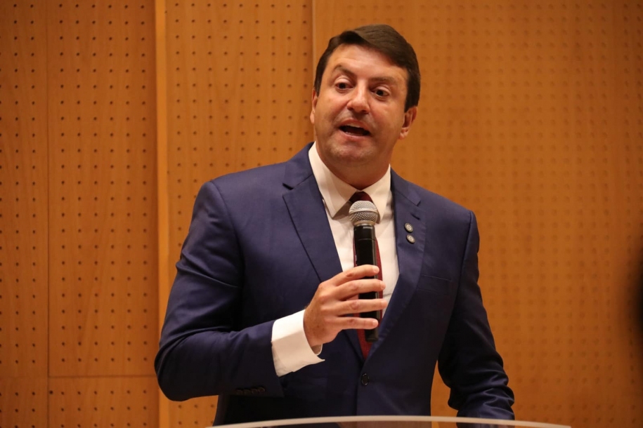 Elvis Cezar lança edital para contratar a Organização Social de Saúde que vai administrar o Novo Hospital Municipal  