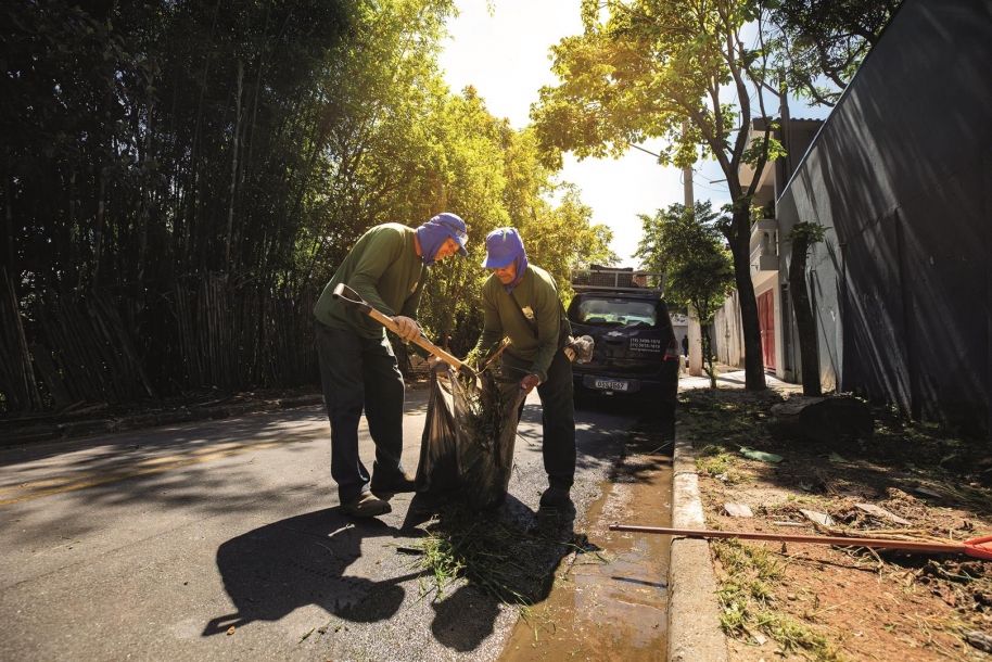Serviços de limpeza e manutenção são intensificados em Santana de Parnaíba 