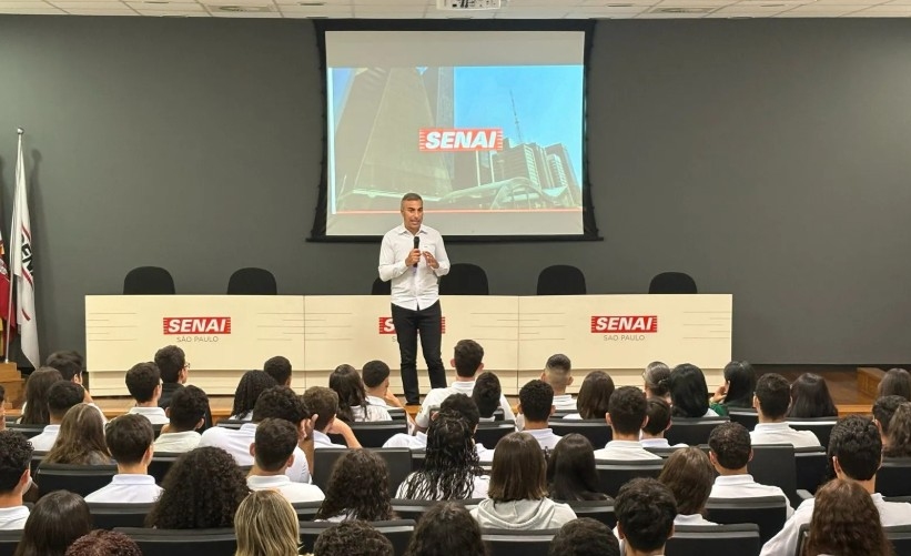 Alunos do Centro de Formação Profissional de Tatuí realizam intercâmbio educacional no SENAI Sorocaba