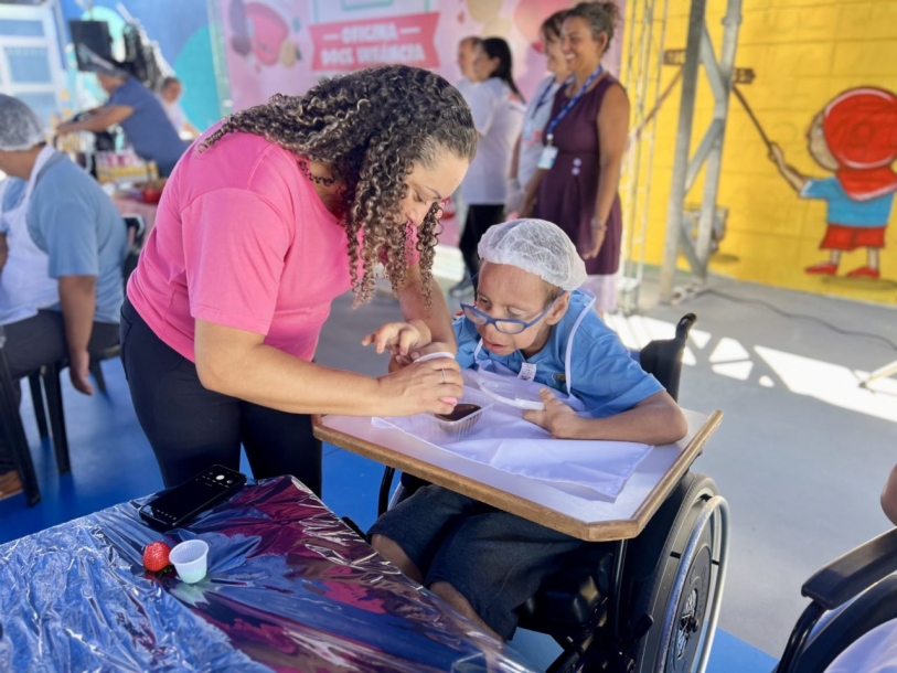Alunos da Apae de Cajamar participam de edição especial da Oficina Doce Infância