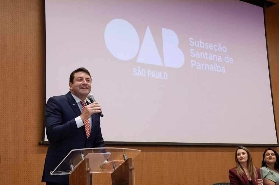 Prefeito Elvis Cezar destaca importância da OAB durante posse da nova mesa diretora