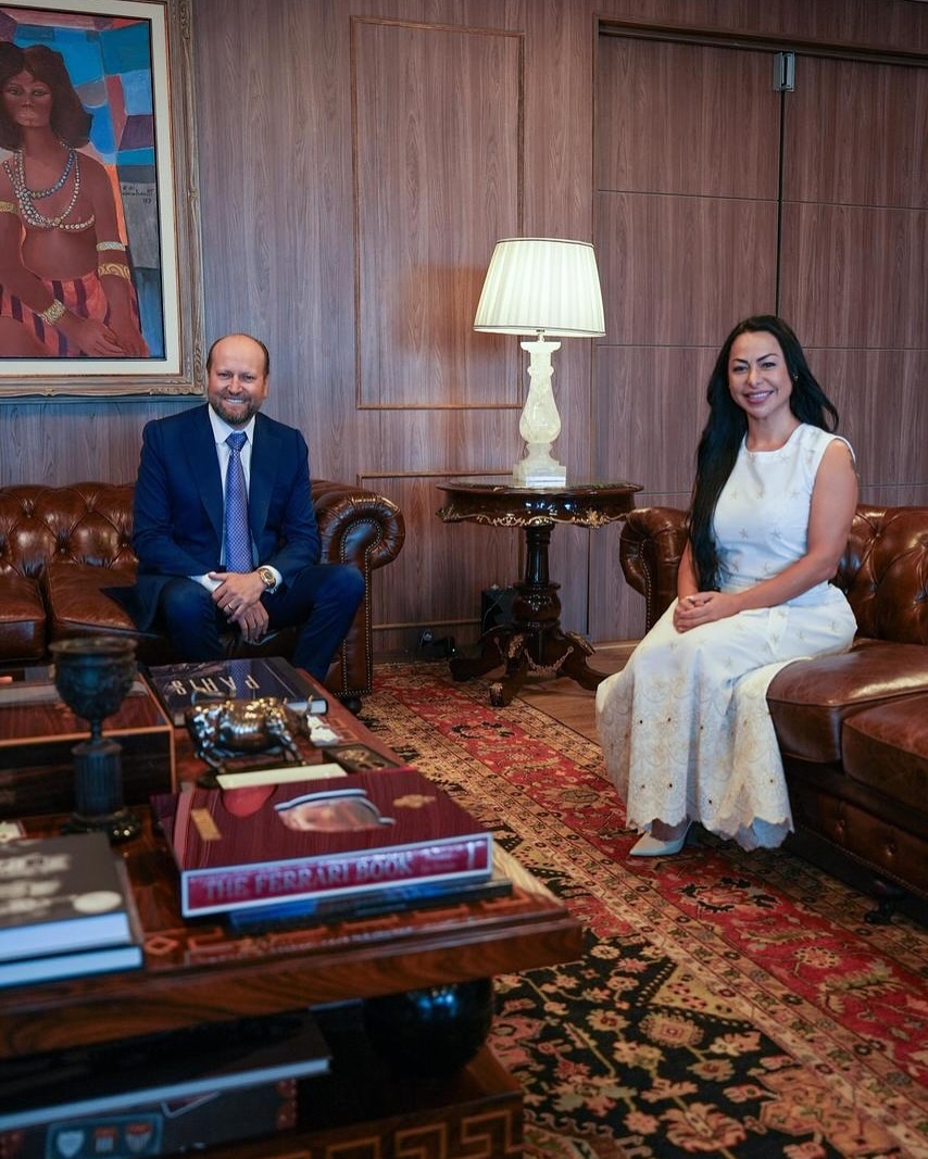 Mirelle Trevisan debate seus projetos sociais com advogado Nelson Wilians