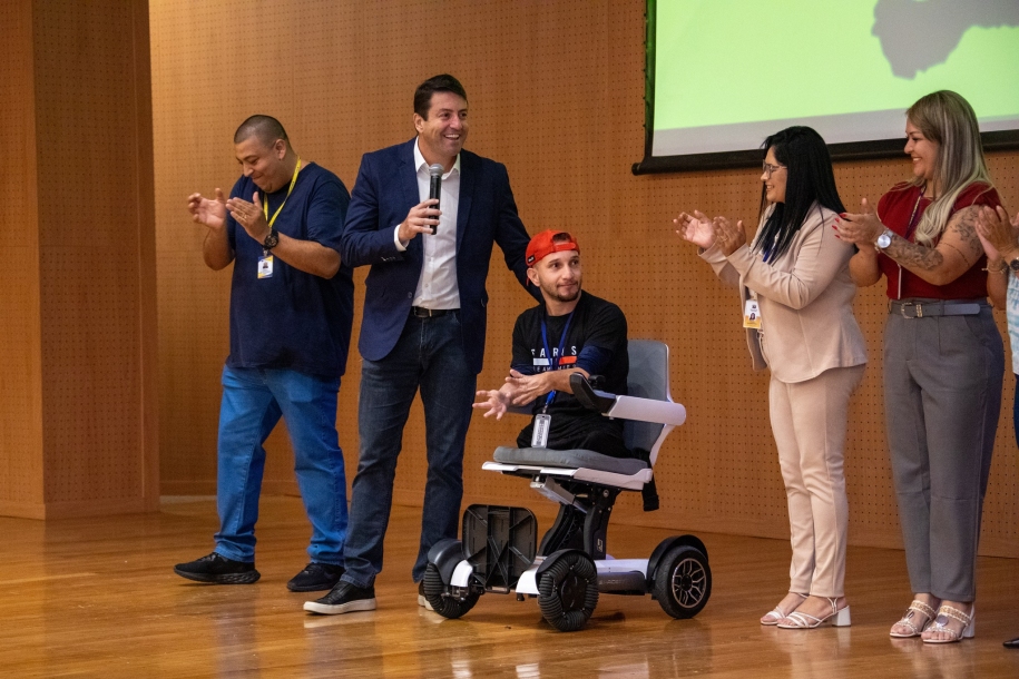 Prefeito Elvis Cezar destaca impacto do Programa Conect na qualificação profissional