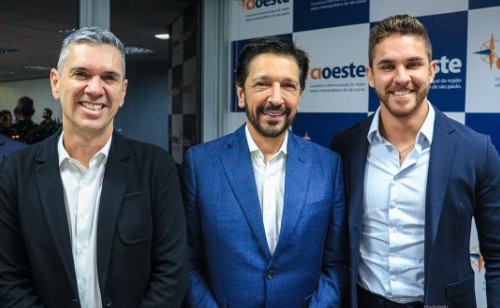 Prefeito Kauan Berto comemora a entrada de São Paulo no CIOESTE