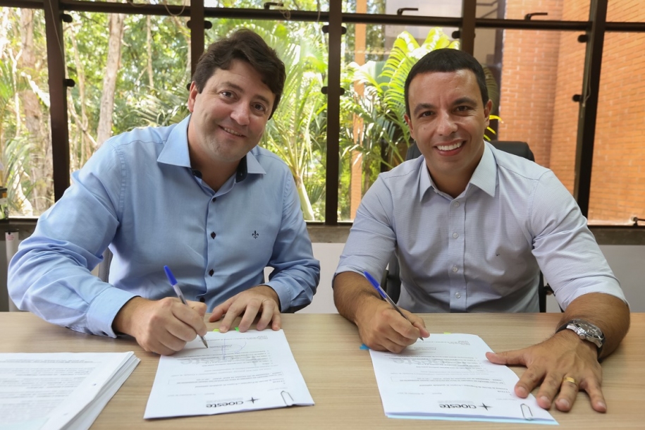 Lins apoia reeleição de Elvis Cezar na presidência do CIOESTE