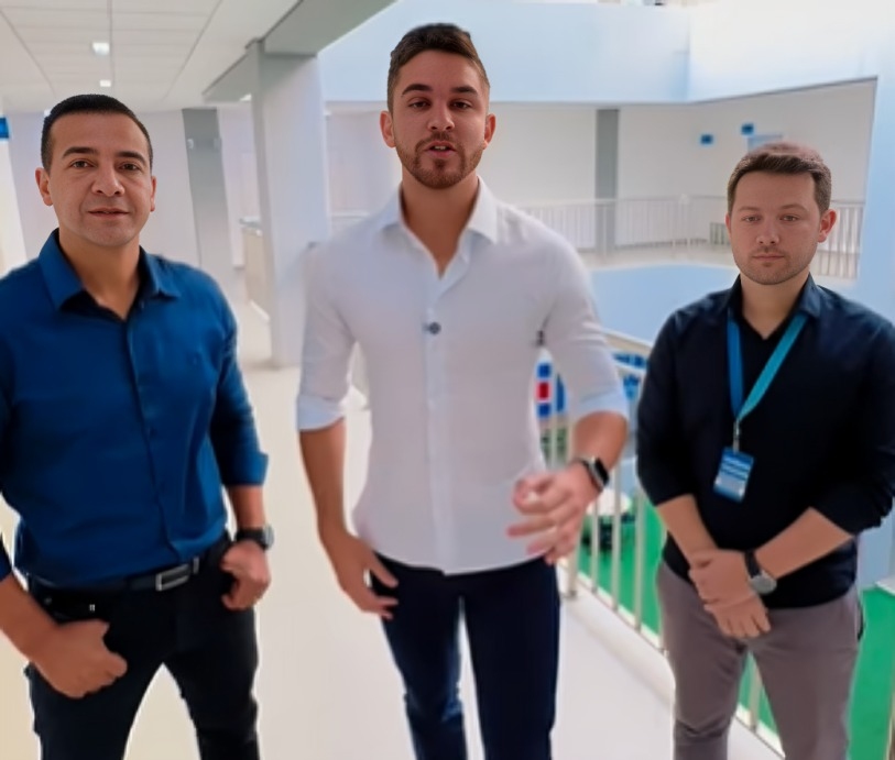 Kauan Berto dá posse a novos professores e fiscais de Vigilância Sanitária em Cajamar