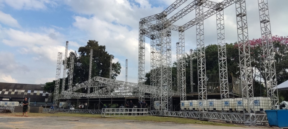 Começou a Montagem do Cajamar Rodeo Fest 2025