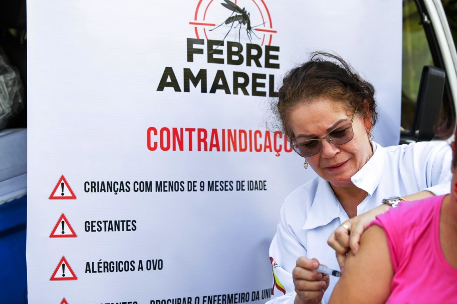 Posto móvel de vacinação percorre bairros distantes de Itapevi 