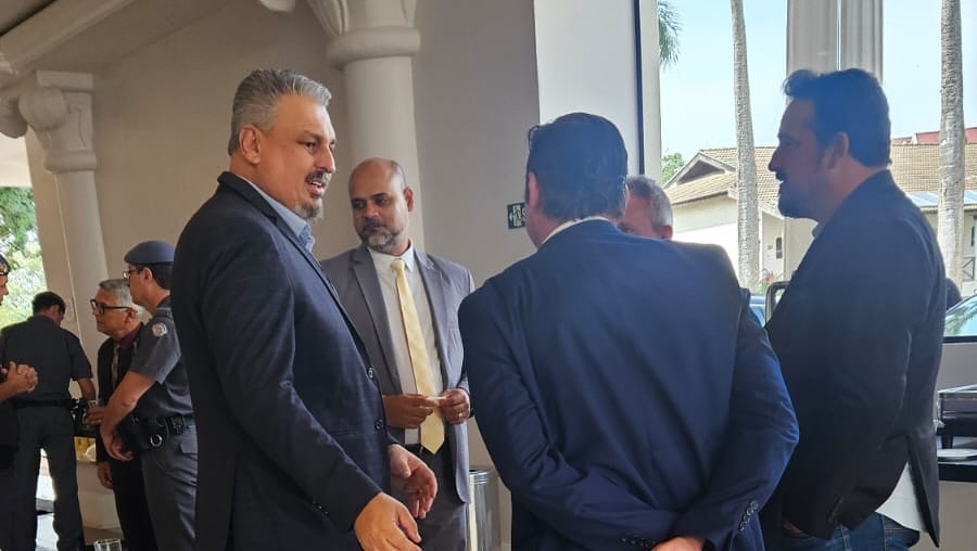 Professor Miguel Lopes participa de reunião regional com foco na segurança pública